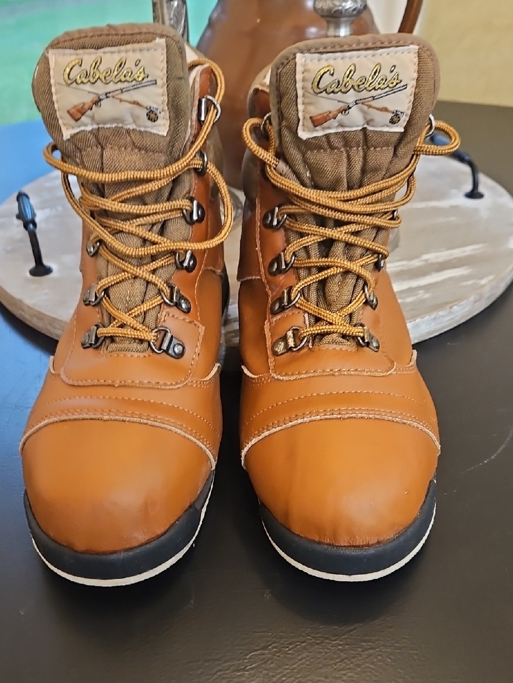 Cabela's Men's  Brown Leather Lace-Up Outdoor Boots. Size 9